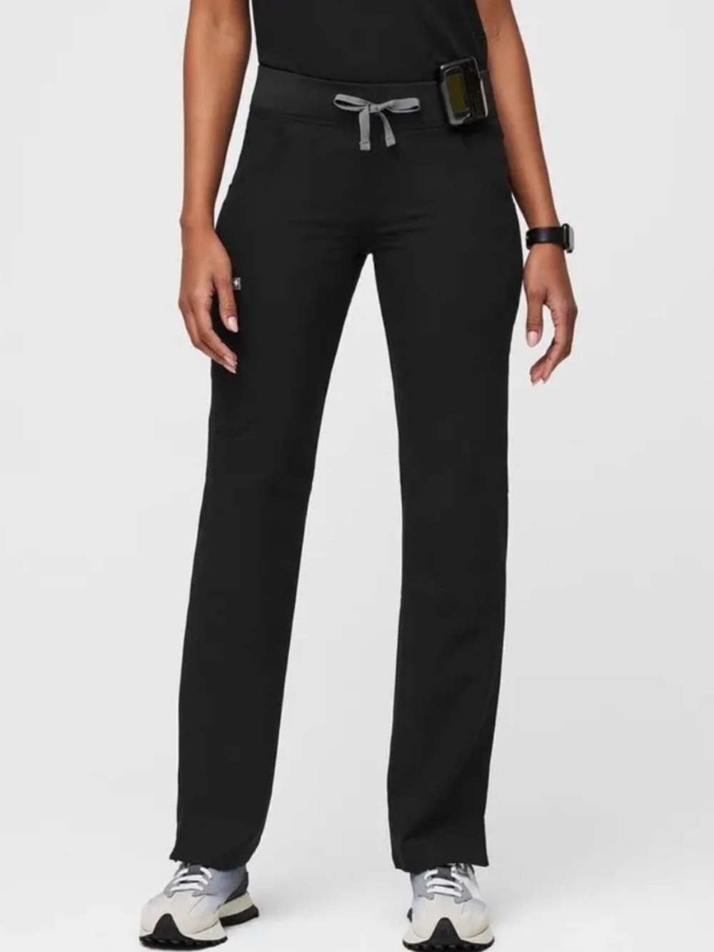 Figs Kade Cargo Scrub Pants Black Straight Leg Medical Clinic-Large